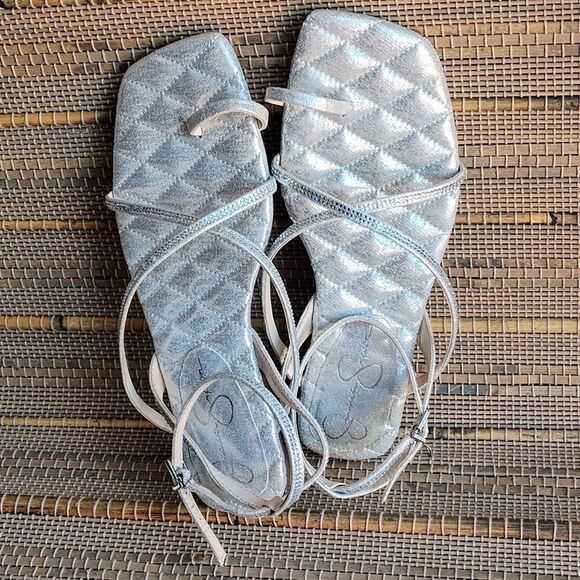 Jessica Simpson Silver Quilted Gladiator Strap Sandals Women's Size 9 - Picture 6 of 13